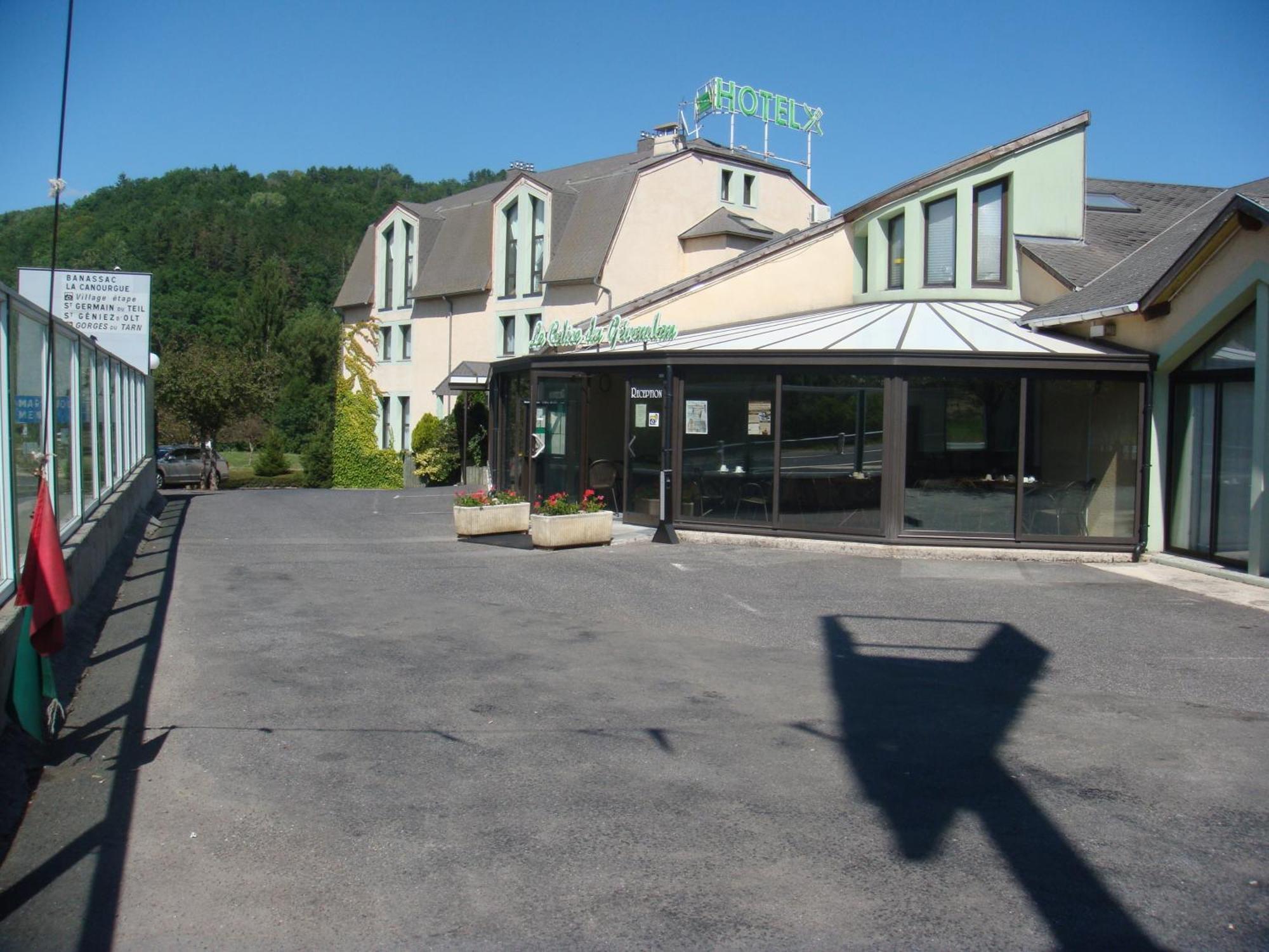 Hotel-Restaurant Le Calice Du Gevaudan - A75 Banassac Dış mekan fotoğraf